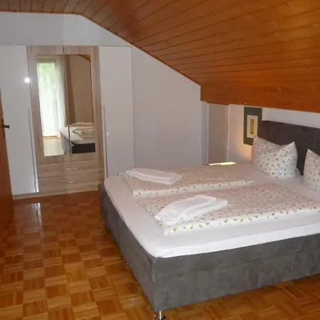 Ferienhaus Beim Holzeder Holiday home *